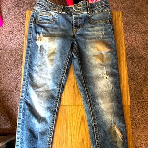 Junior Girl Distressed Jeans